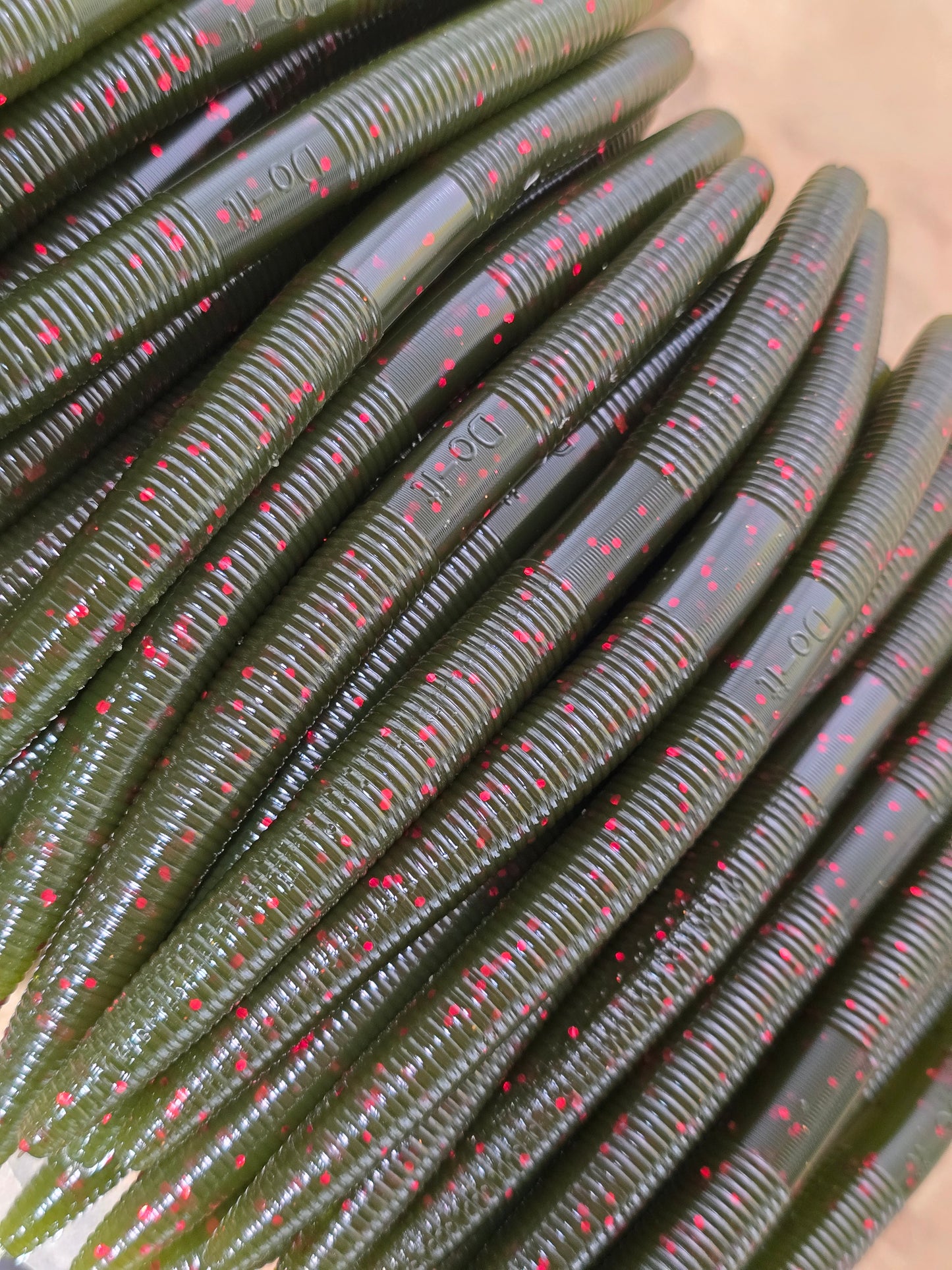 Classic rubber worm 5" or 6" 8PK